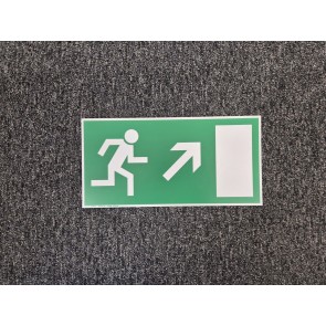 Fluchtwegschild Pfeil rechts oben Aluminium 297x148mm, nachleuchtend alte Norm